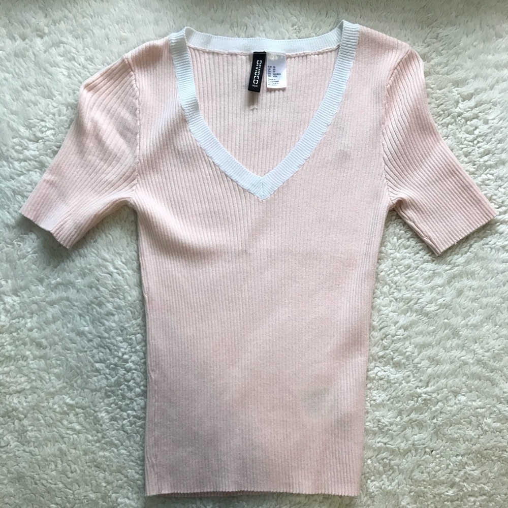 Pink ribbed knit top
